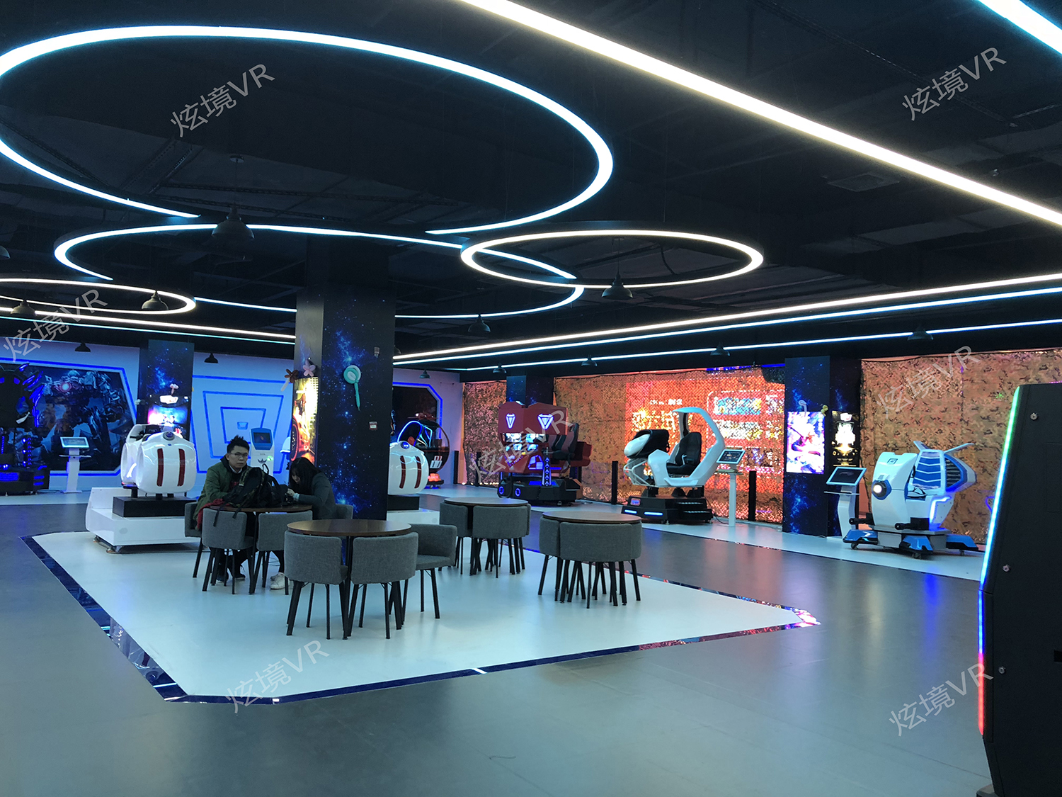 1678075038271997.jpg 东莞家汇购物广场VR体验馆 (1).jpg